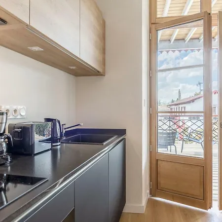 Aparthotel Jondoni Laurendi Kanbo 3*